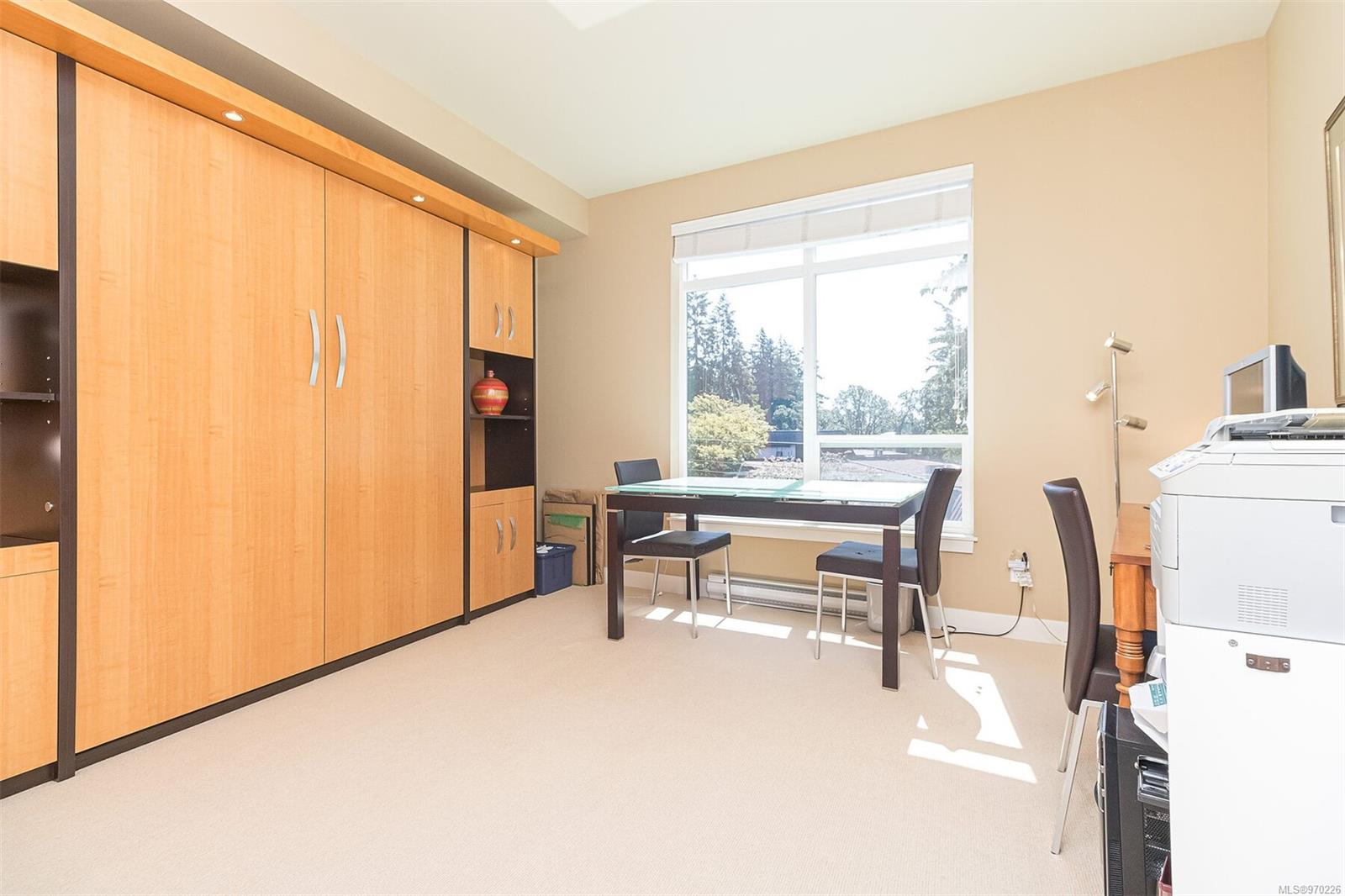 608 Fairway Ave # 303