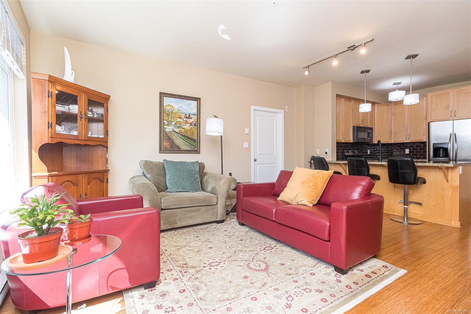 608 Fairway Ave # 303