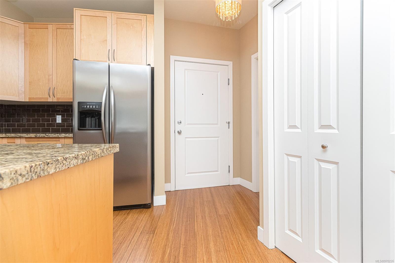 608 Fairway Ave # 303