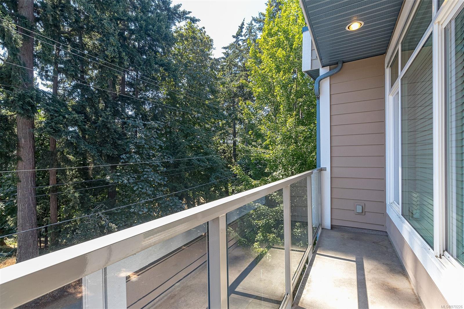 608 Fairway Ave # 303