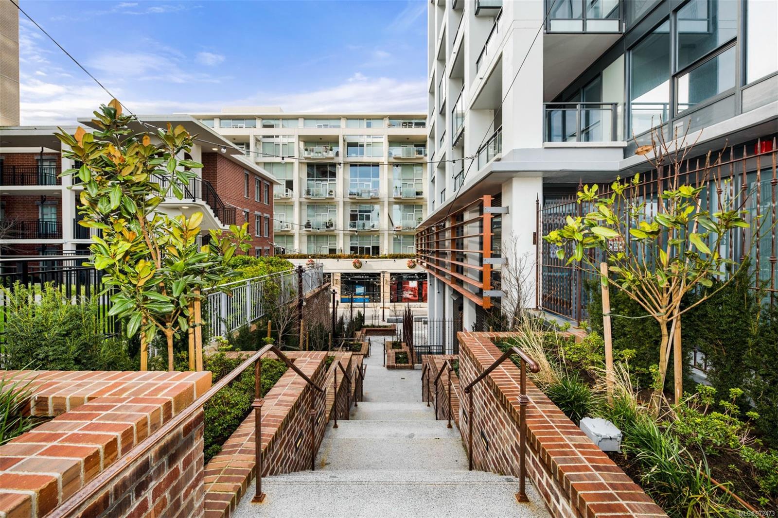 777 Herald St S # 1009