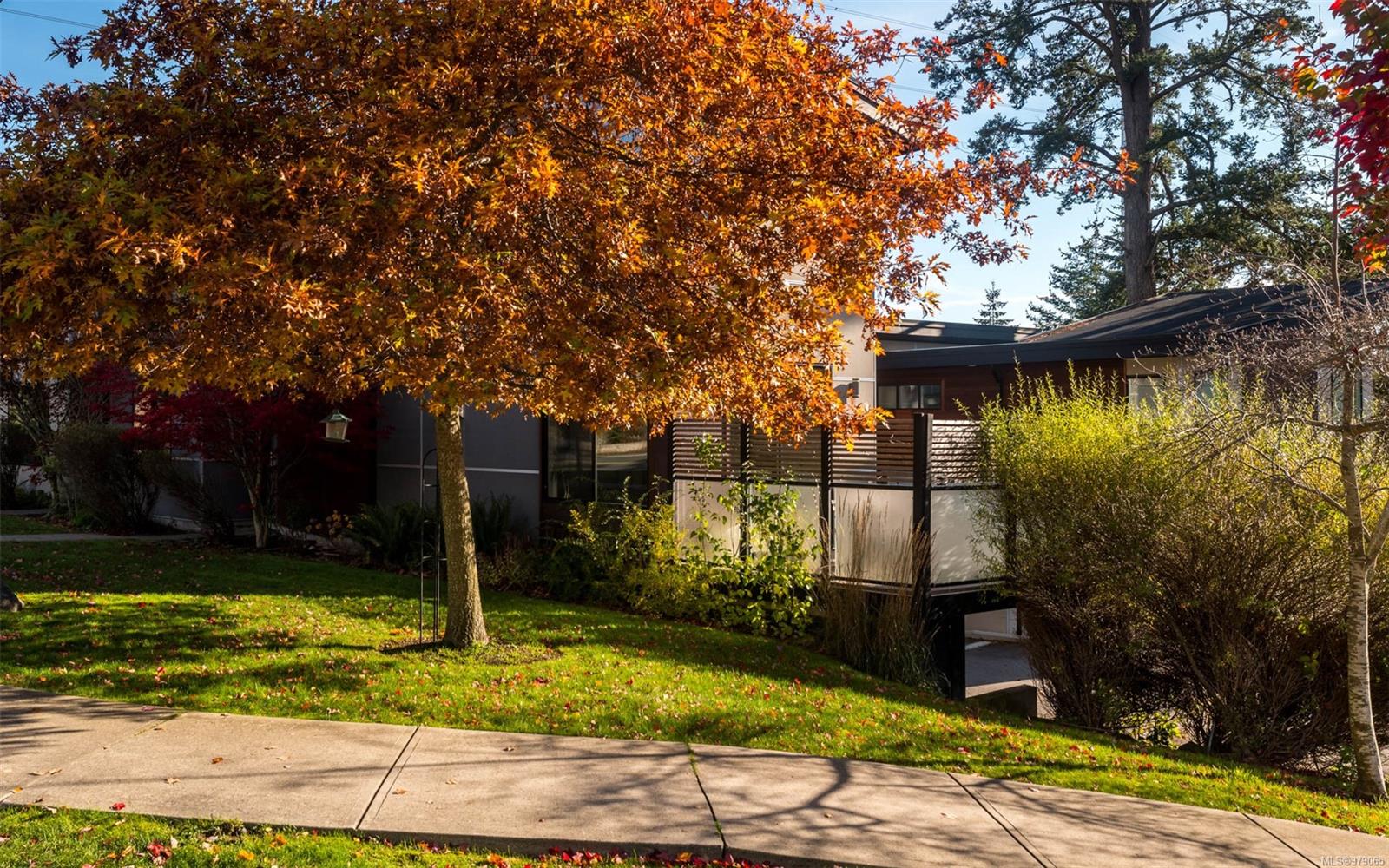 2311 Watkiss Way # 10