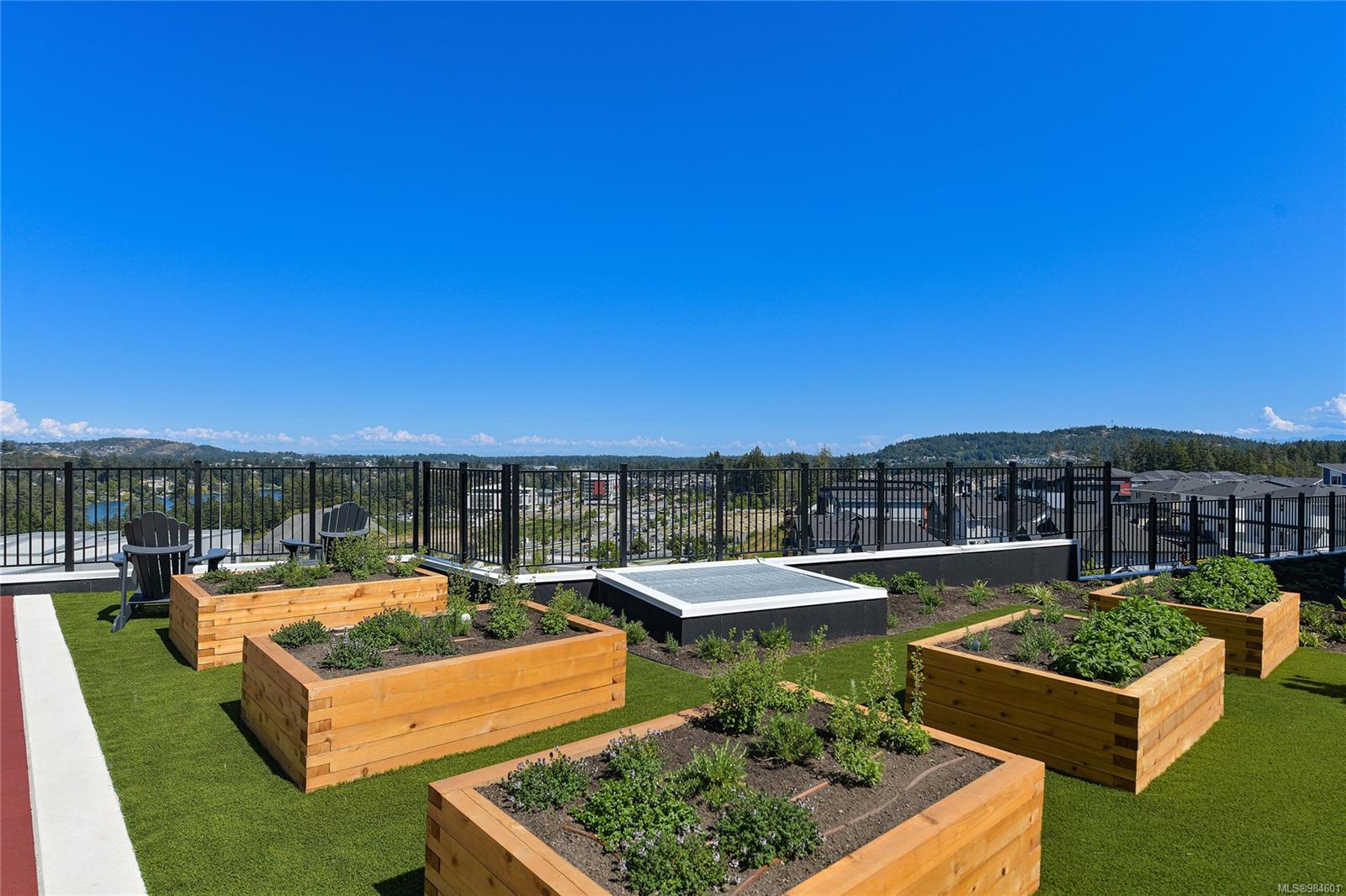 1110 Samar Cres # 411