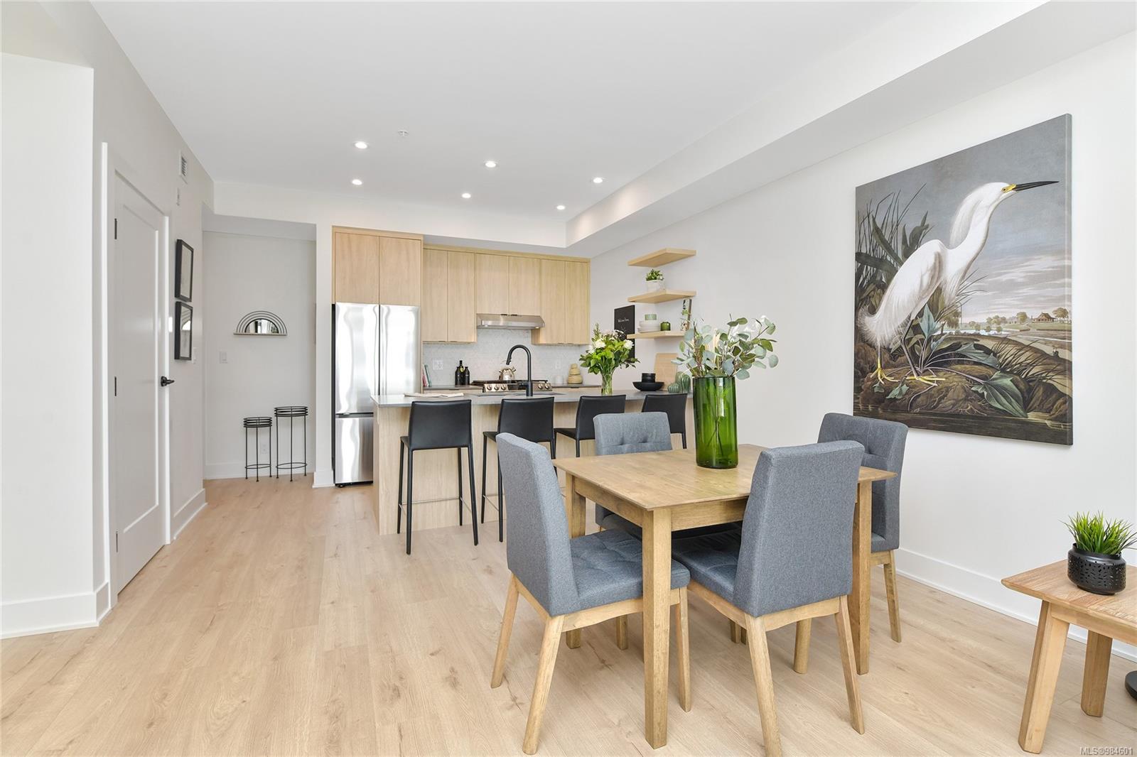 1110 Samar Cres # 411