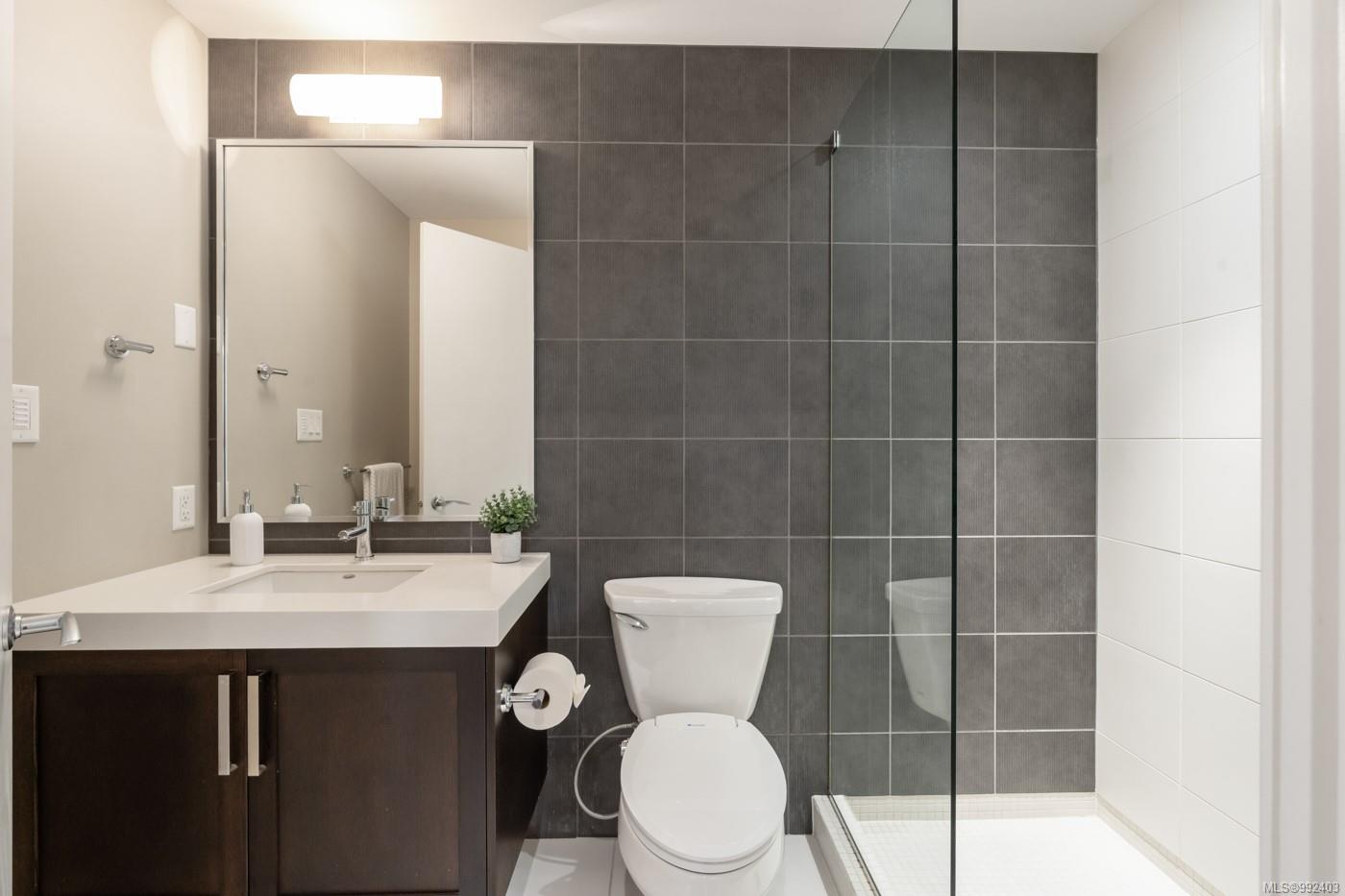 999 Burdett Ave # 213