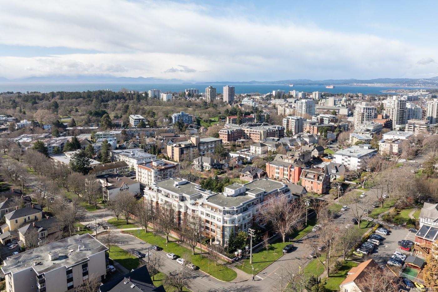 999 Burdett Ave # 213