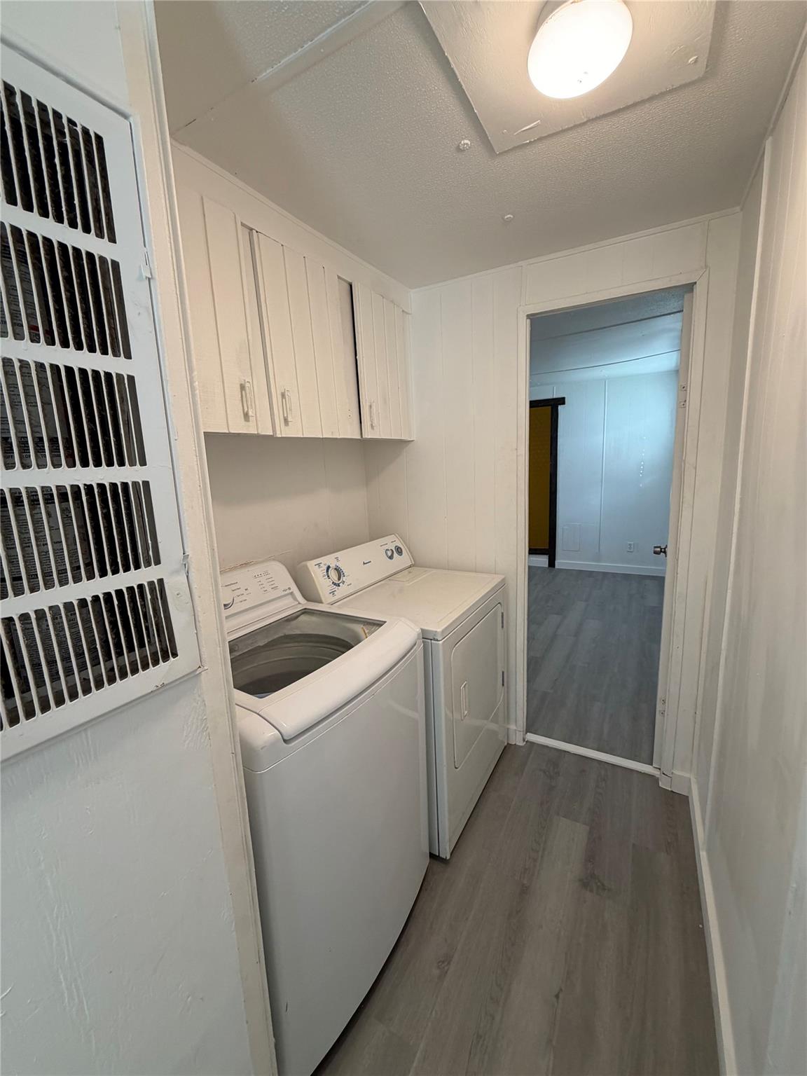 403 Avenue E E