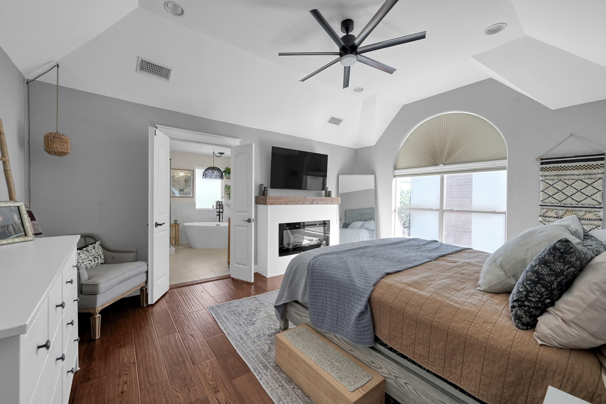 1328 W 23rd Street # A