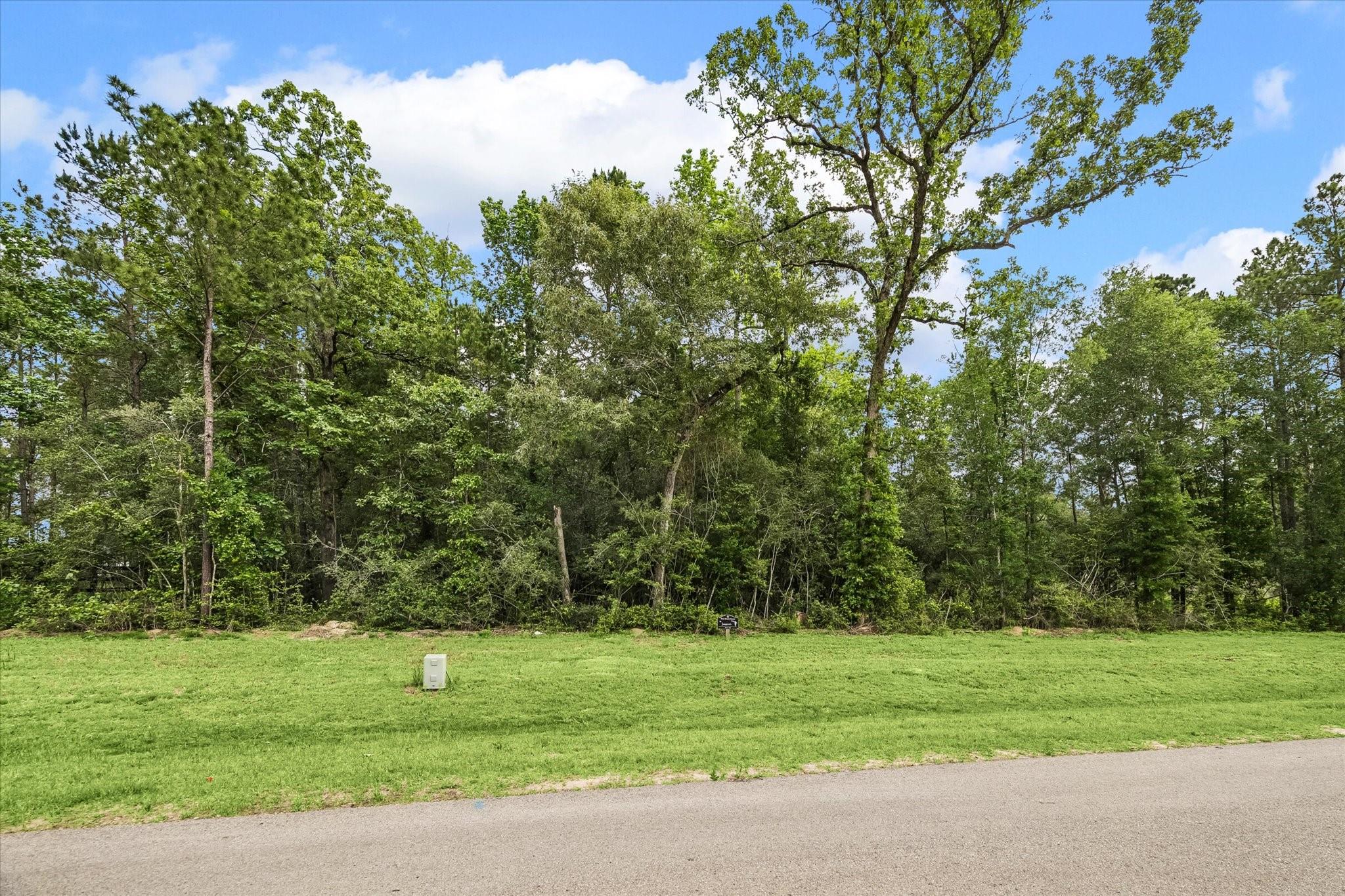 7712 Dog Wood Acres Drive