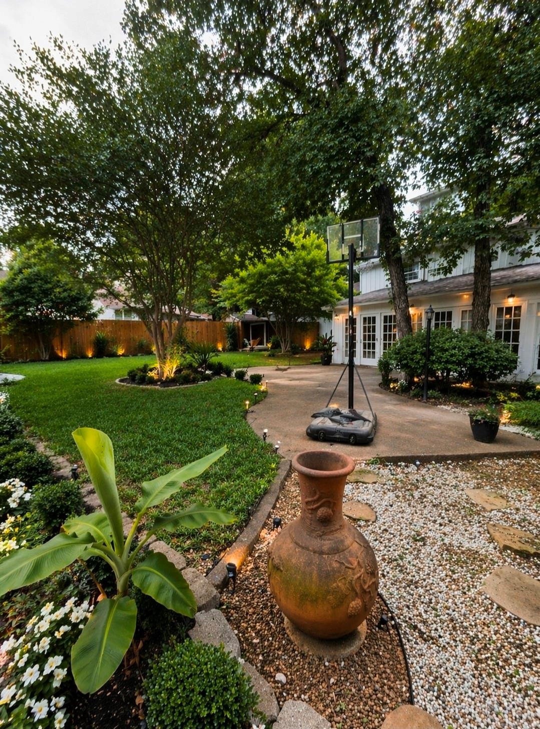 1844 Rollingwood Drive