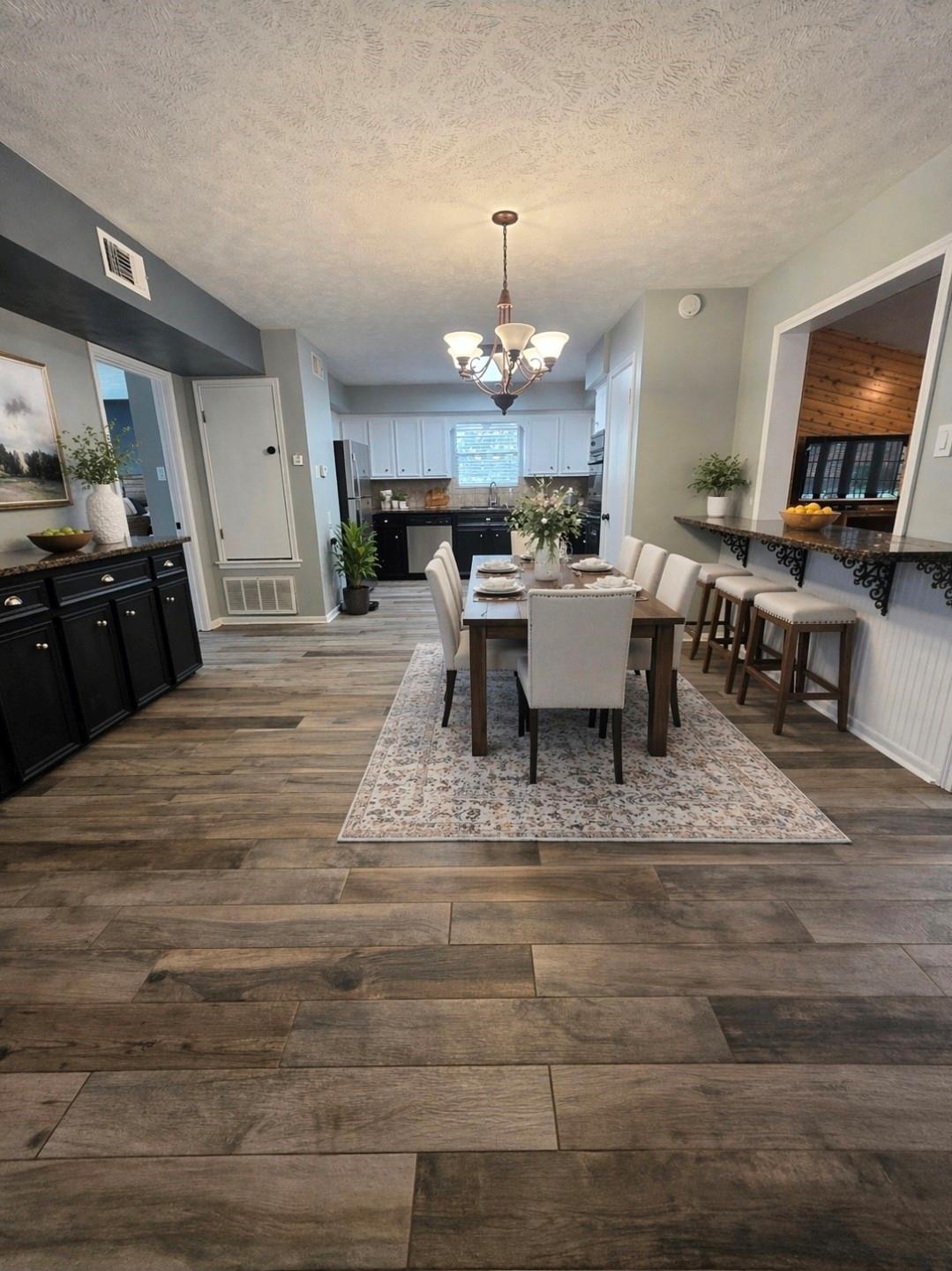 1844 Rollingwood Drive