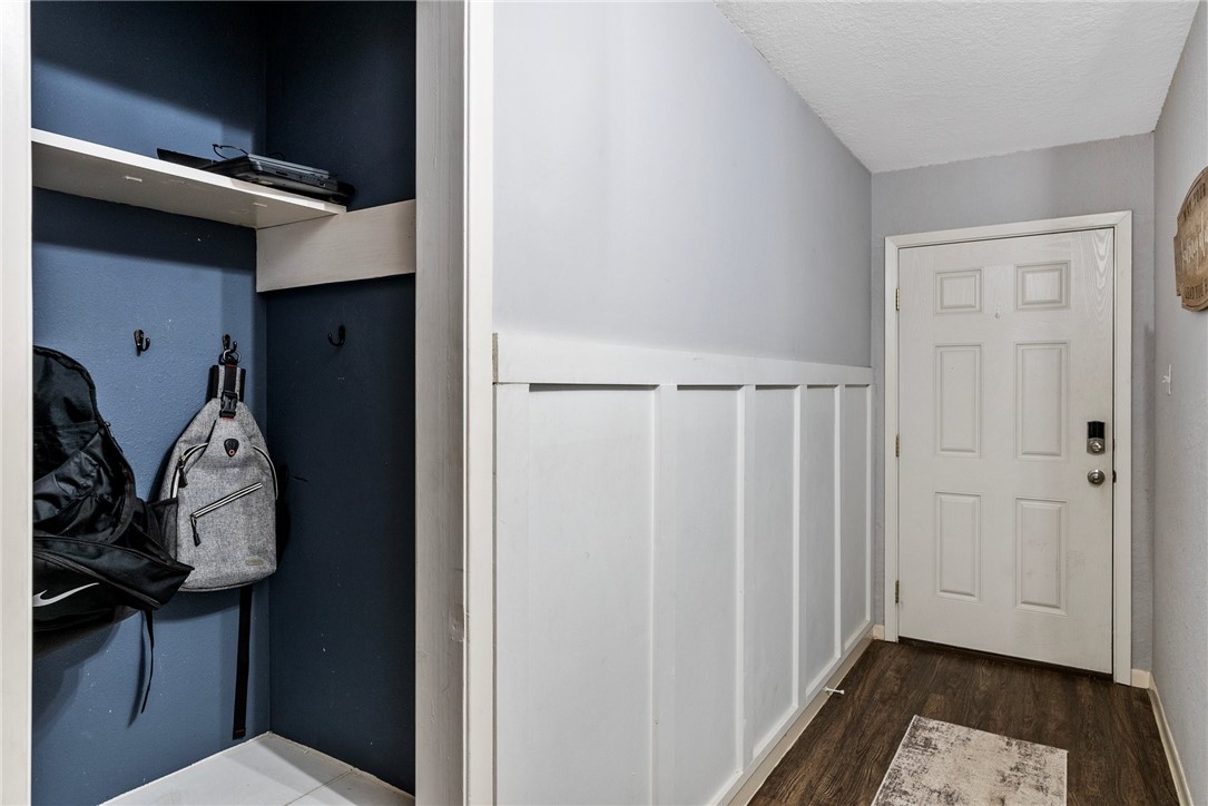 6621 Meadowbreeze Pkwy