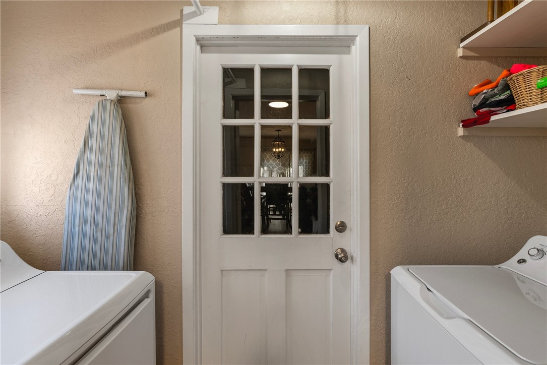 6621 Meadowbreeze Pkwy