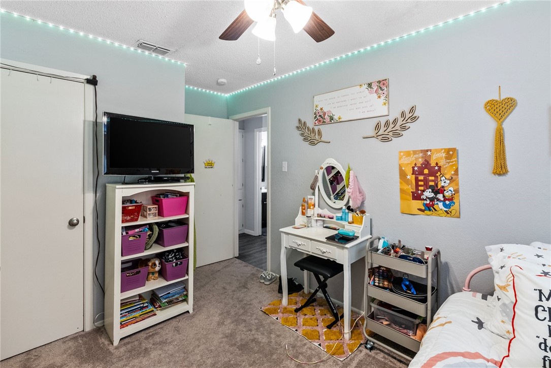 6621 Meadowbreeze Pkwy