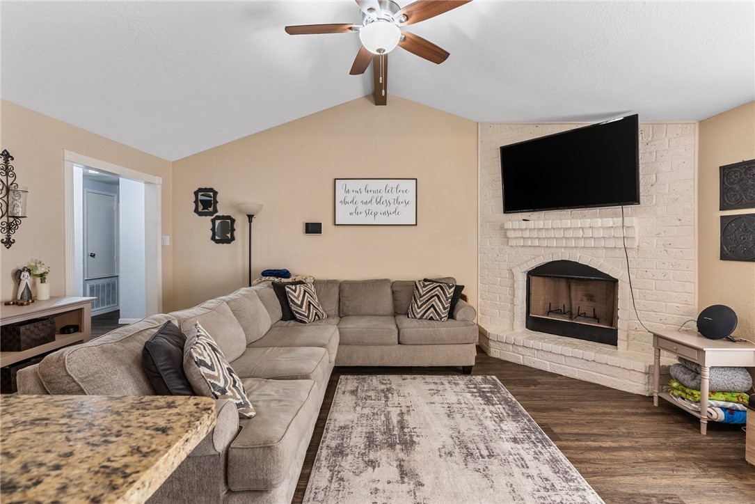 6621 Meadowbreeze Pkwy