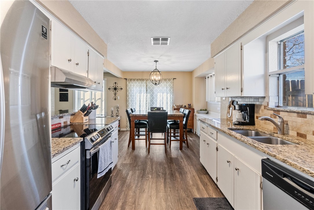 6621 Meadowbreeze Pkwy