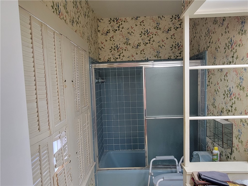 515 N University Blvd