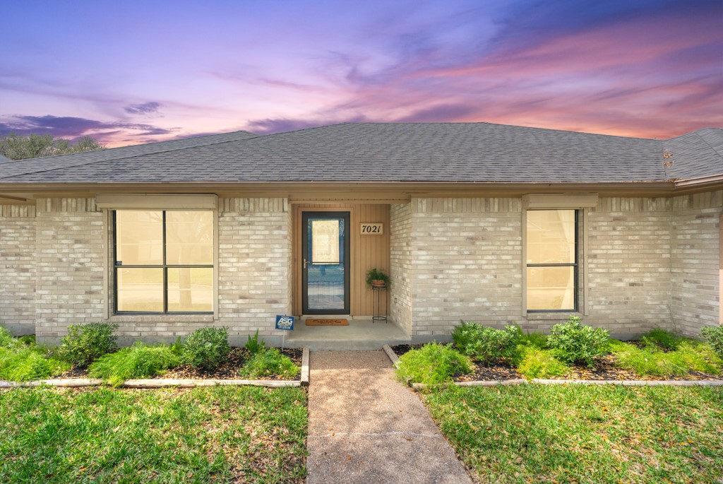 7021 Adbury Dr