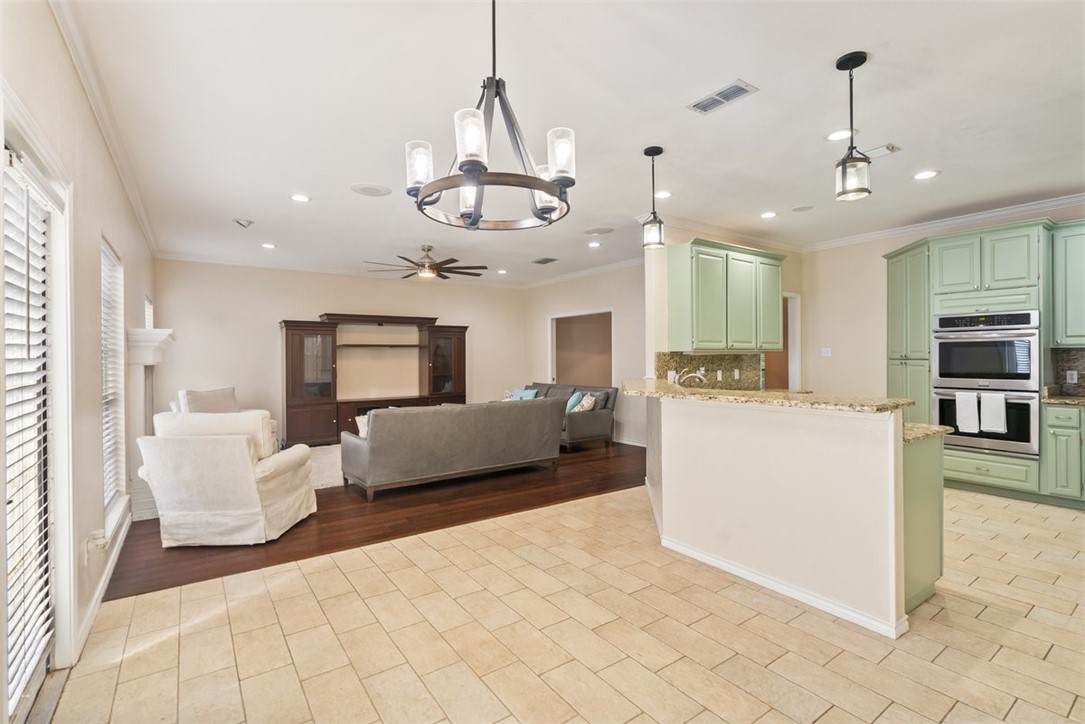 7030 Chiswick Dr