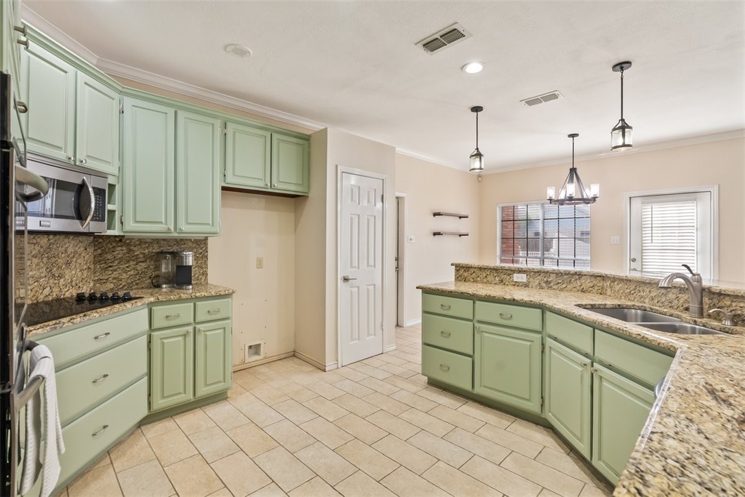 7030 Chiswick Dr