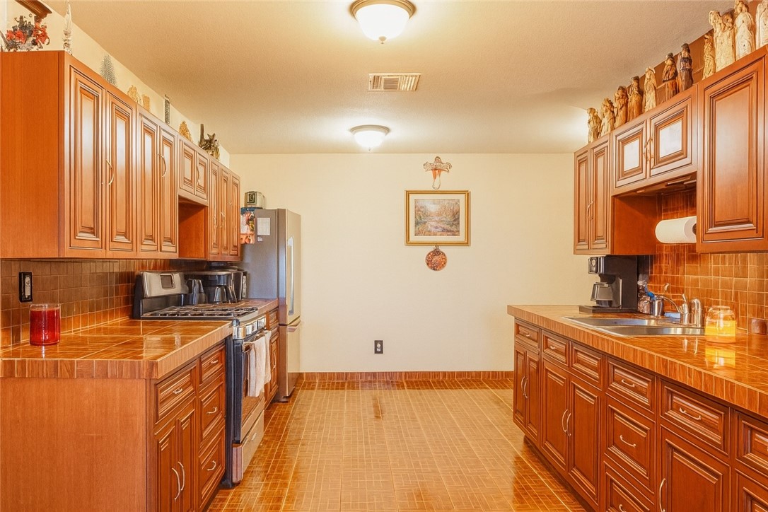 7643 County Road 2415