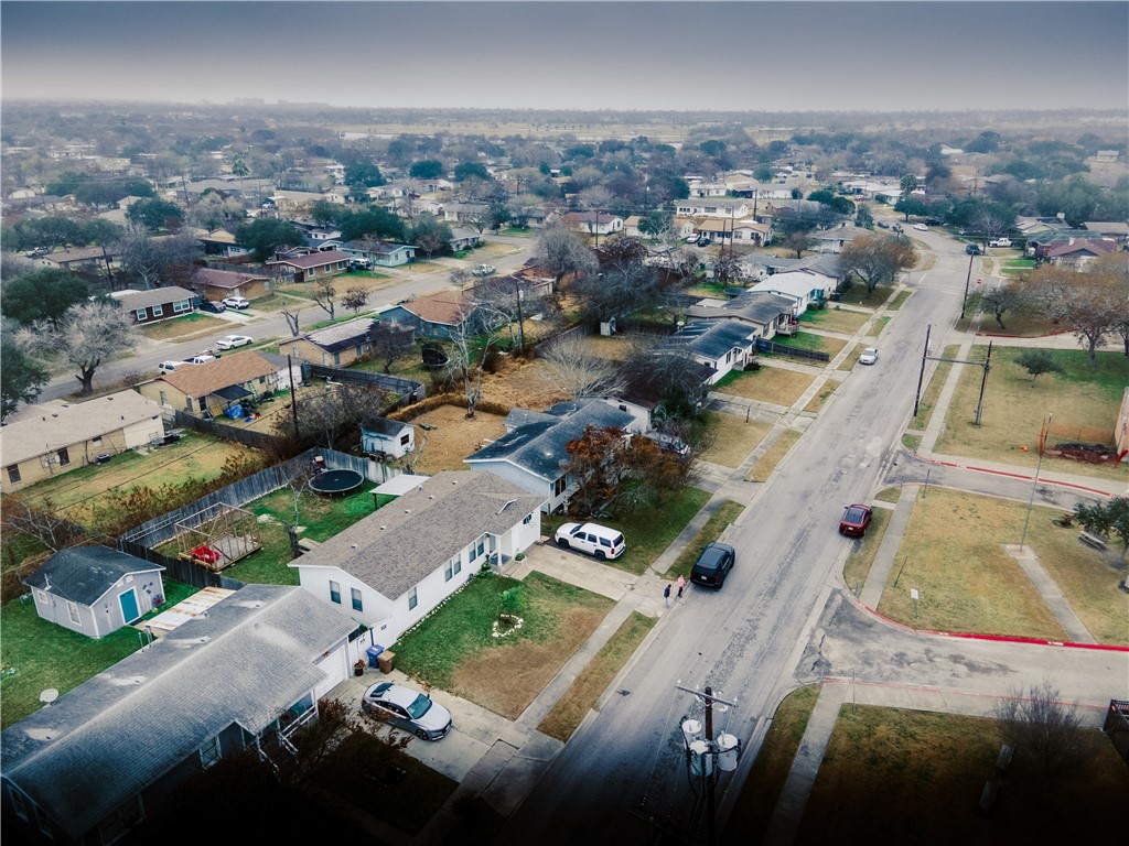 1125 Woodlawn Dr