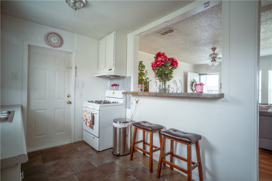 1125 Woodlawn Dr