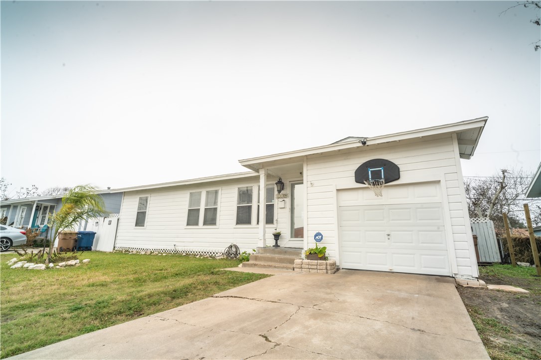 1125 Woodlawn Dr