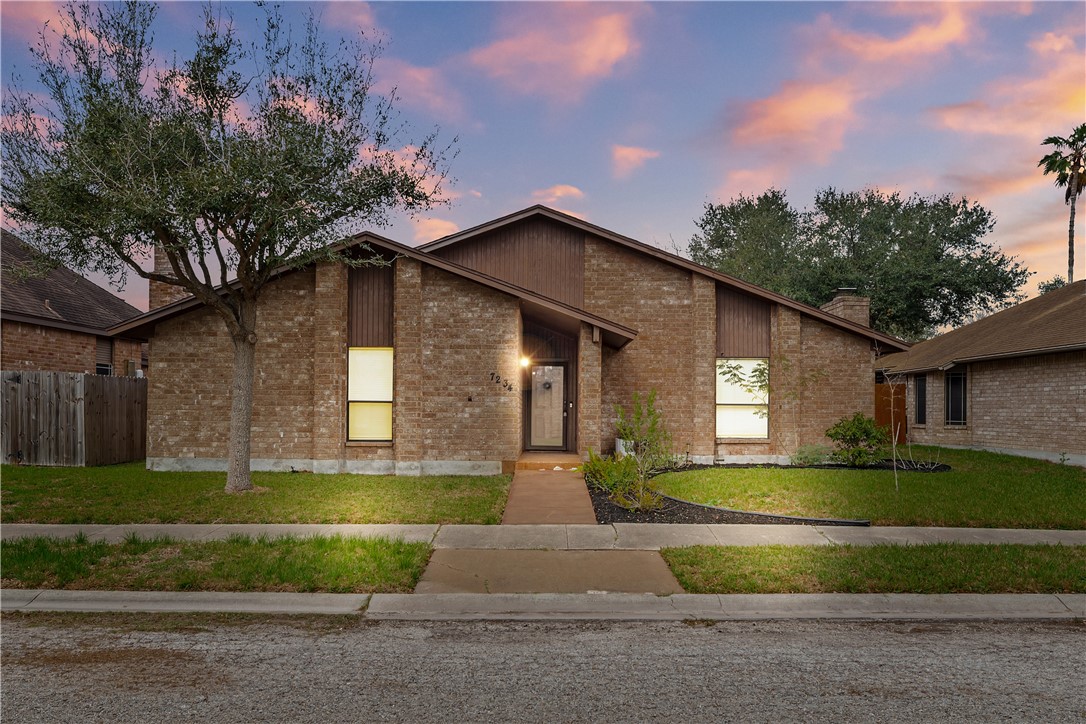 7234 Diamond Ridge Dr