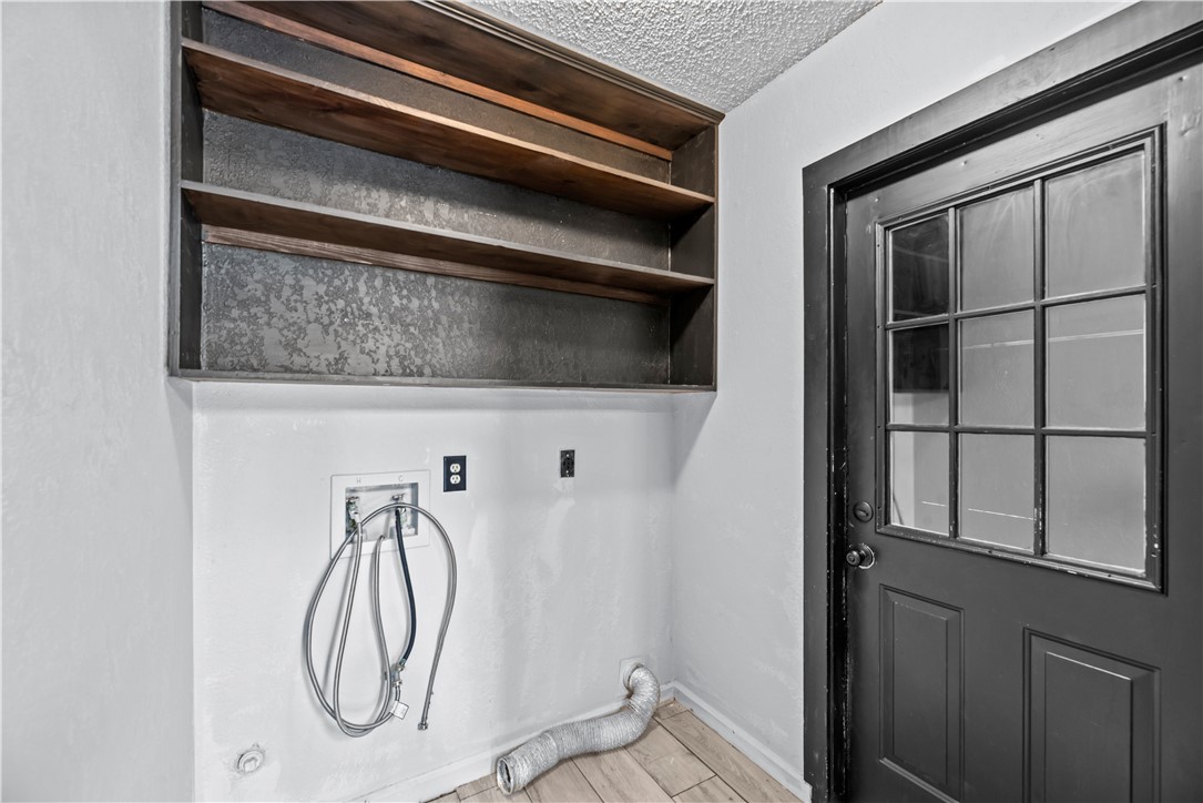 7234 Diamond Ridge Dr