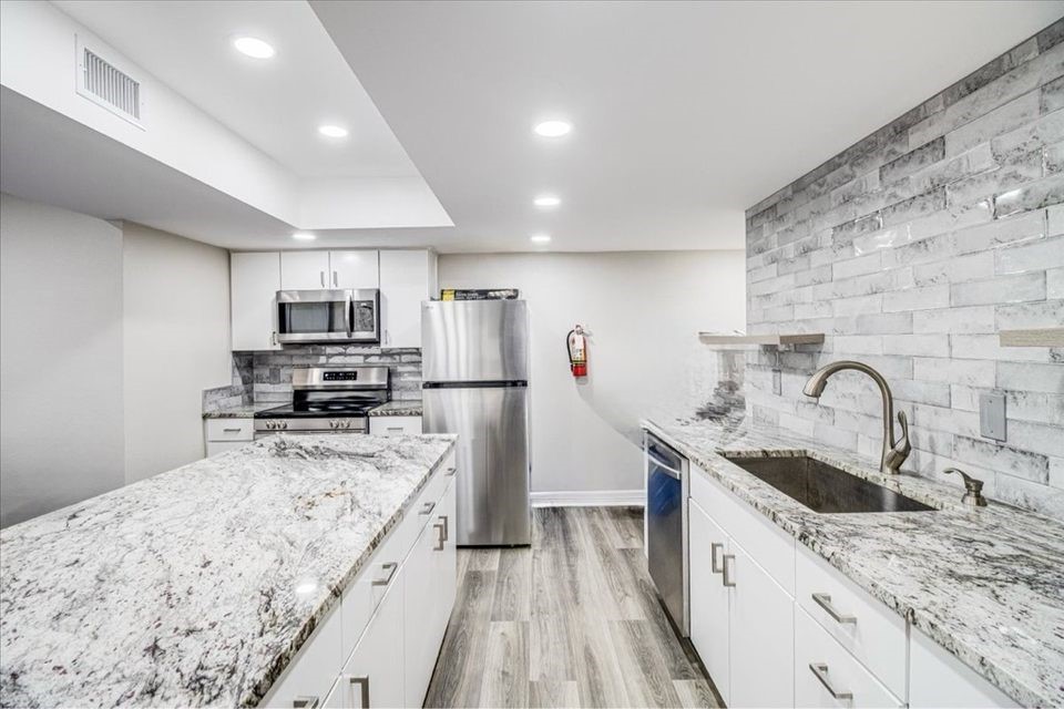14810 Windward Dr 509
