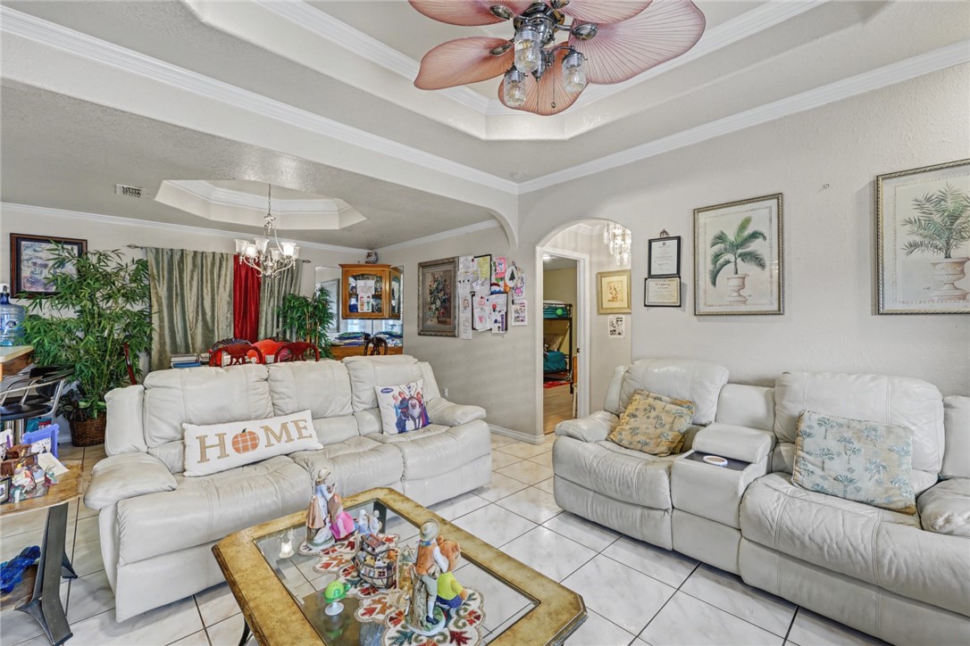 1109 Green Field Dr