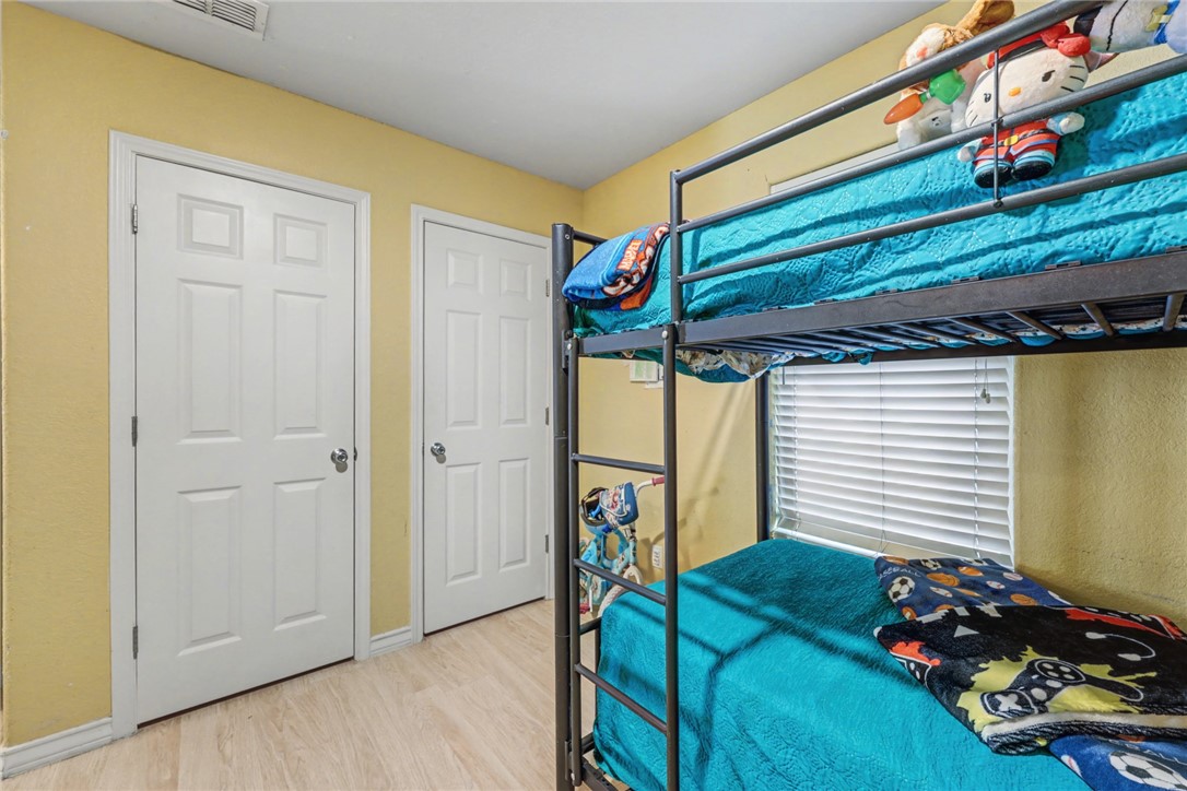 1109 Green Field Dr