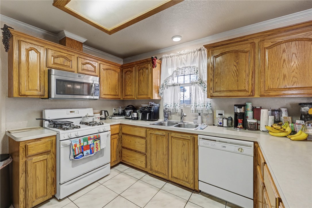1109 Green Field Dr