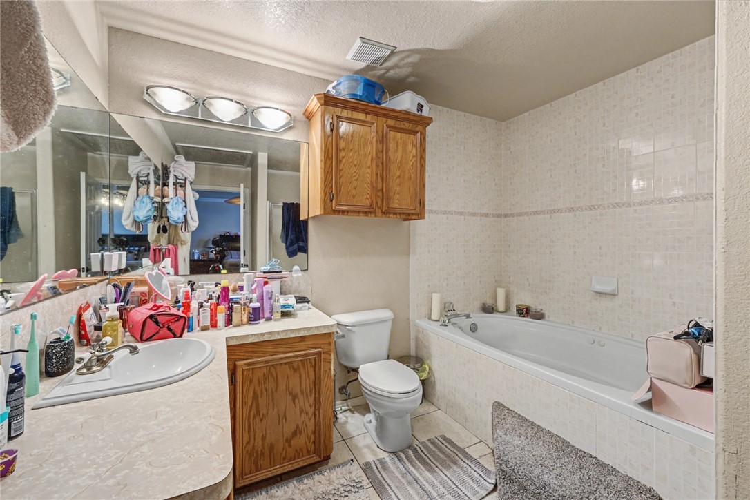 1109 Green Field Dr