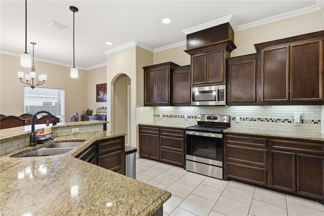 3413 Lakers Nation Ct