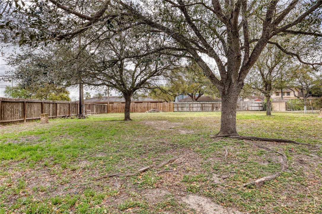 4314 Caplin Dr