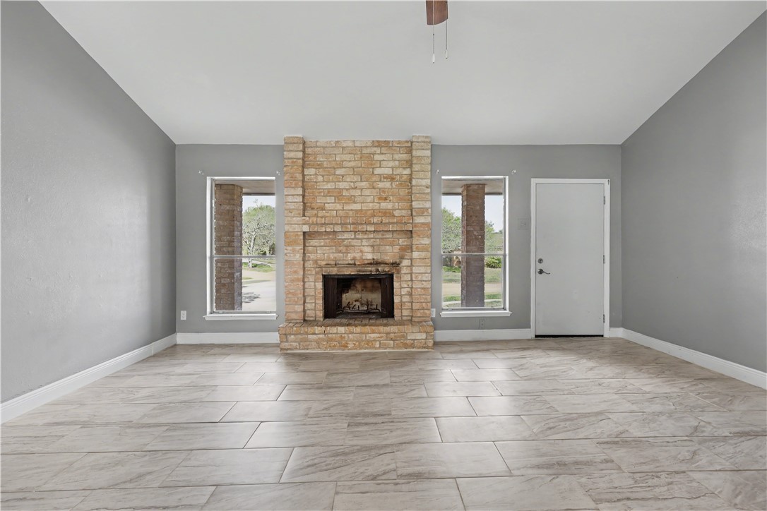 4314 Caplin Dr
