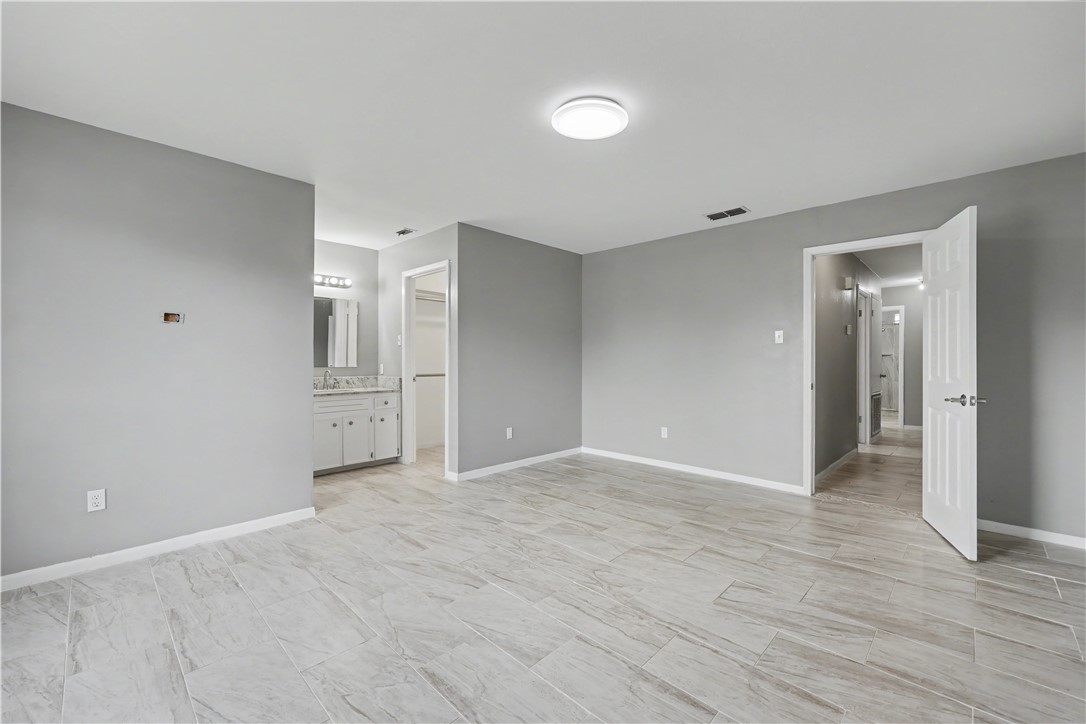 4314 Caplin Dr