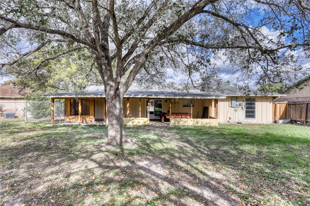 4314 Caplin Dr