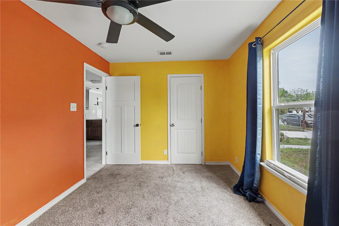 1445 Buenos Aires St