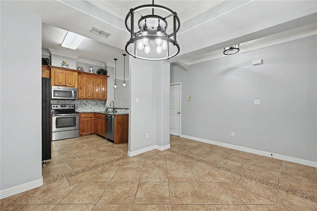 4750 Grand Junction Dr 43