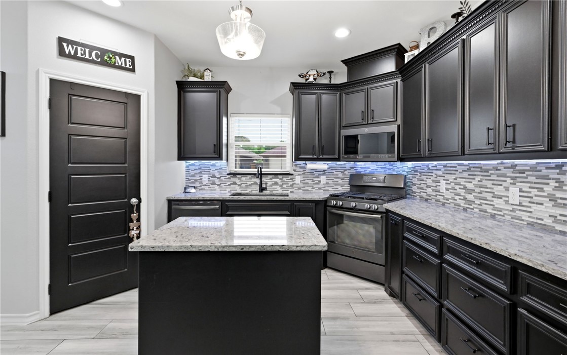 11501 WILLOWOOD CREEK DRIVE
