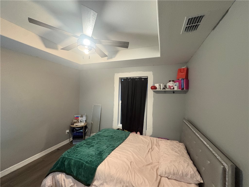 2126 Harriett Dr
