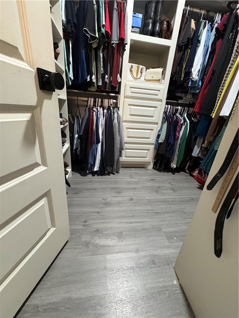 2126 Harriett Dr