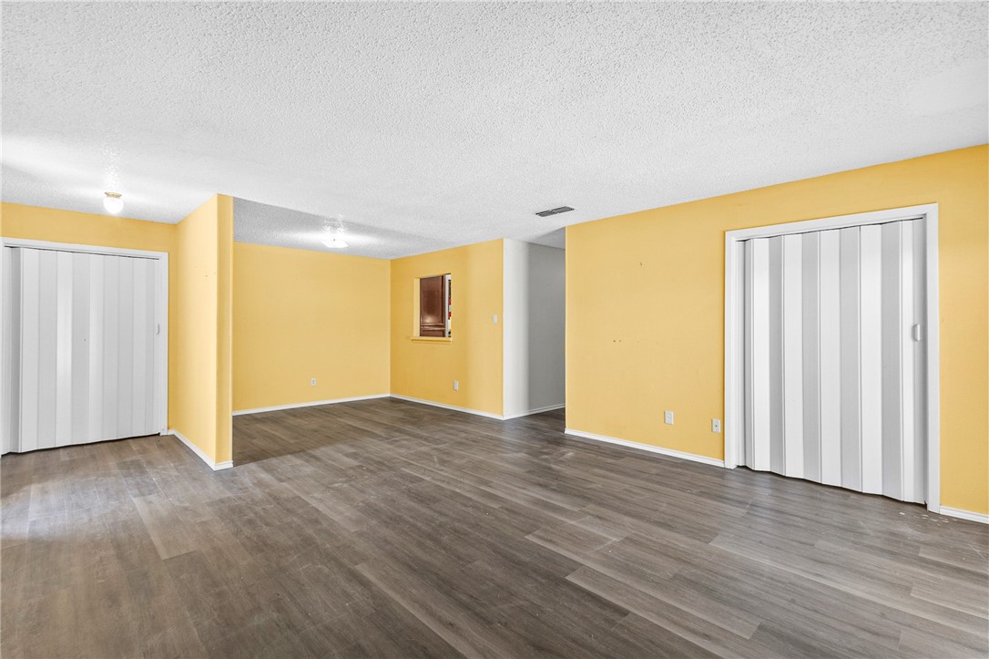 321 Easy St A&B