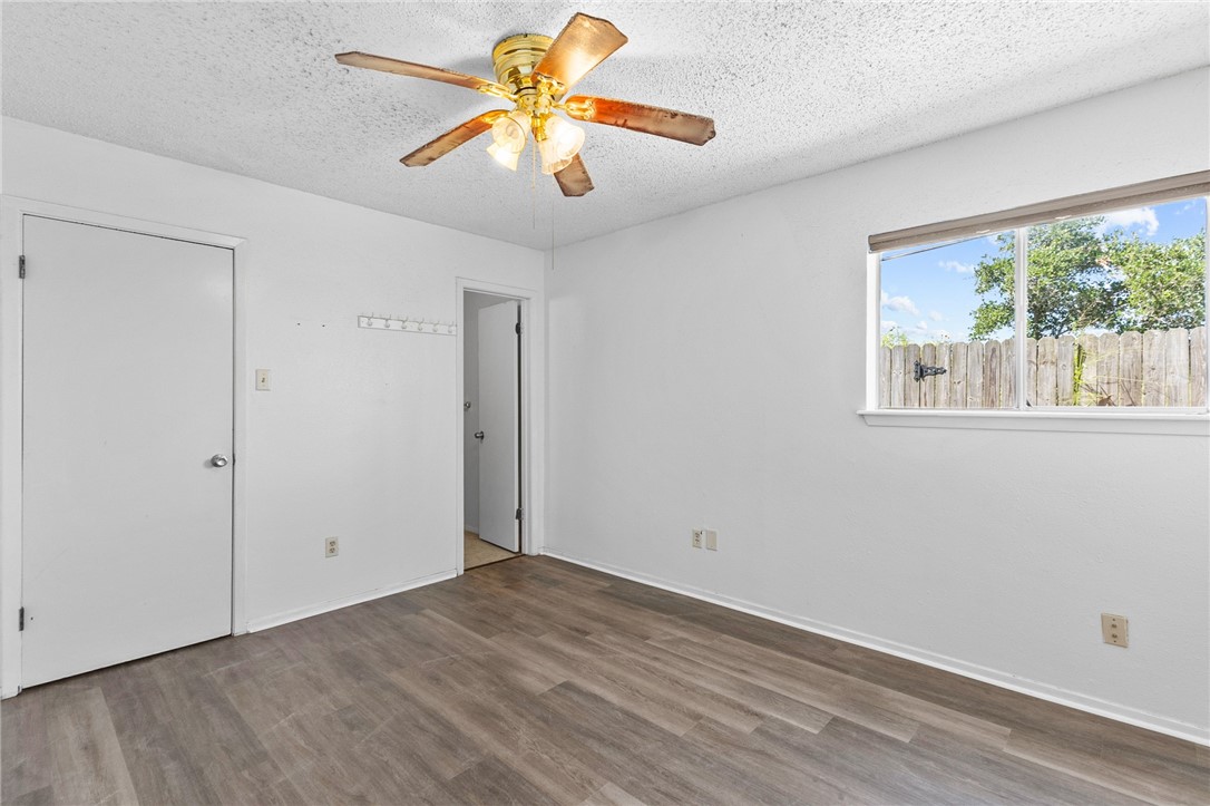 321 Easy St A&B