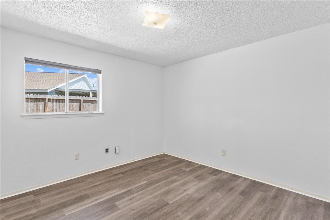 321 Easy St A&B