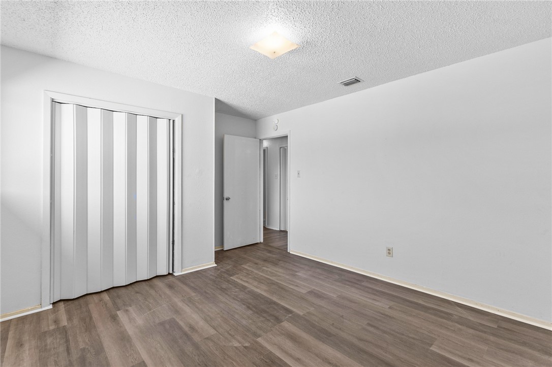 321 Easy St A&B