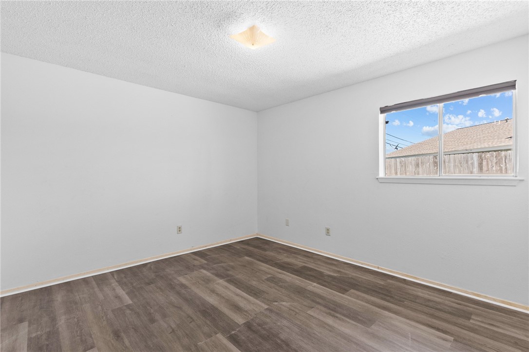 321 Easy St A&B